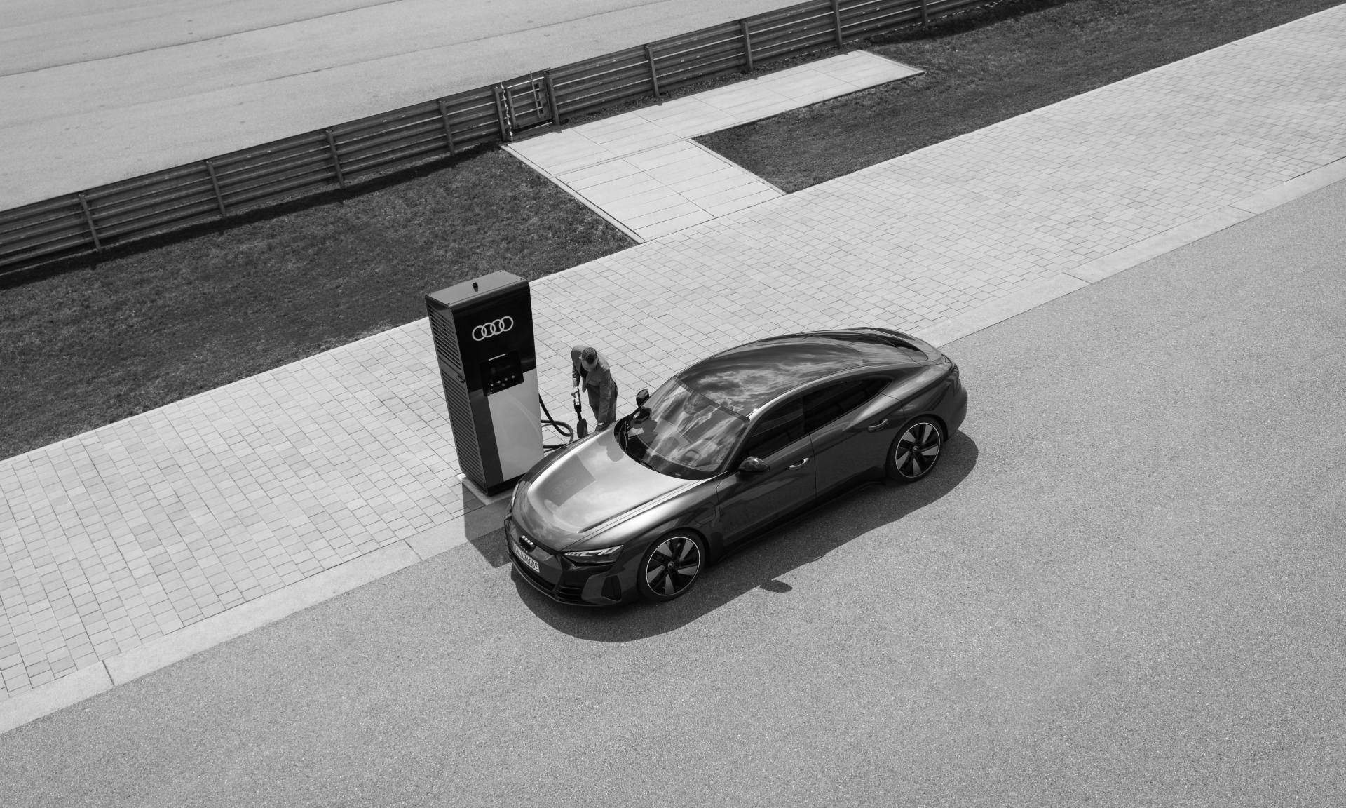 The Audi e-tron GT quattro at a charging point.