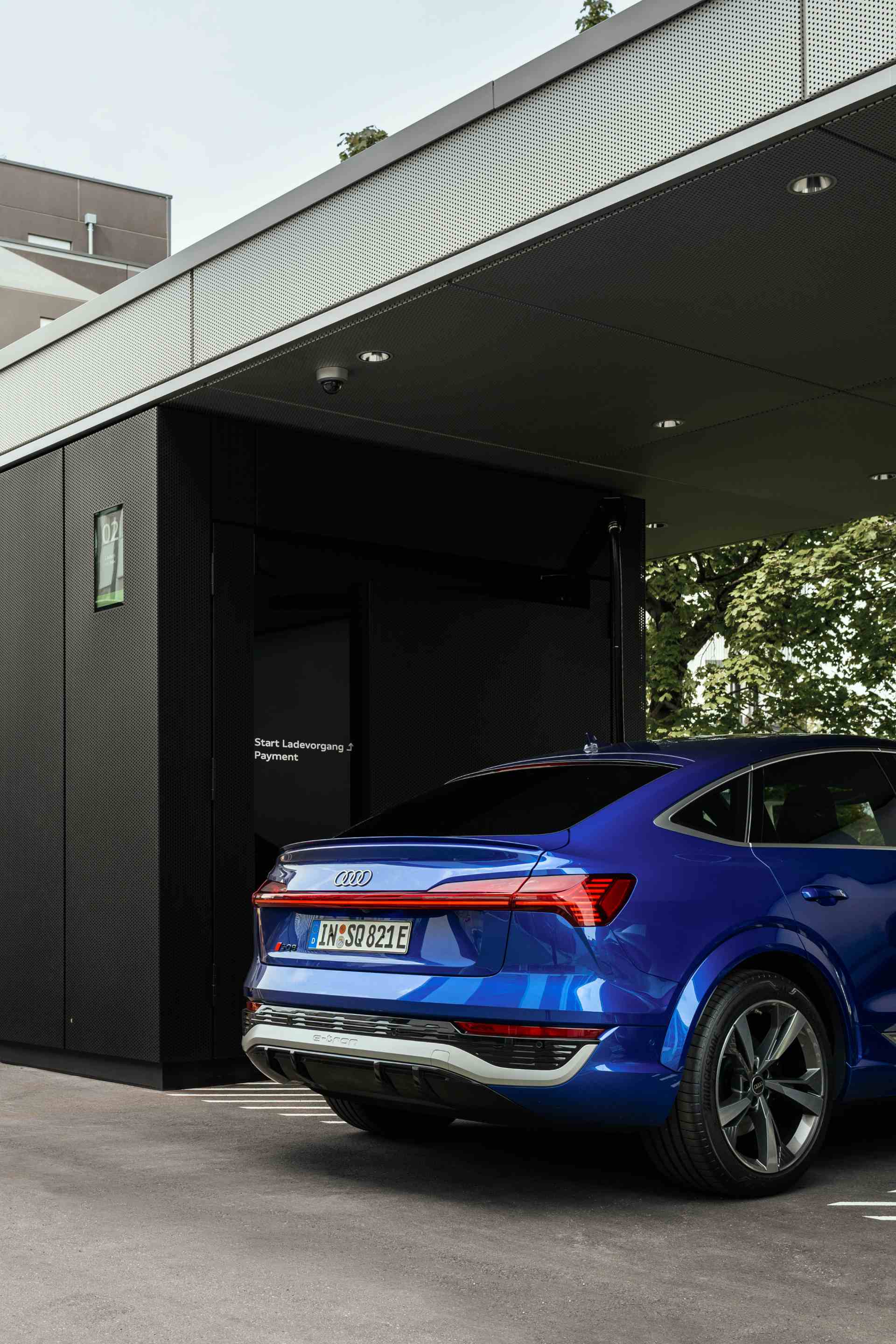 Rear view of the Audi SQ8 Sportback e-tron.