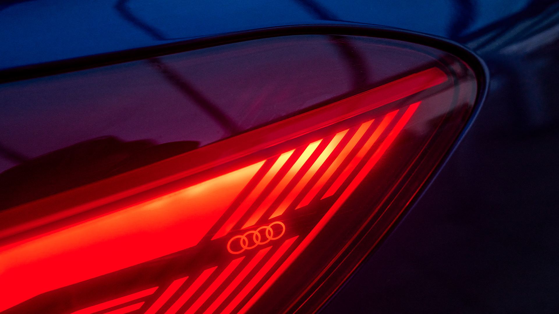 Detail einer Heckleuchte des Audi Q4 Sportback e-tron.