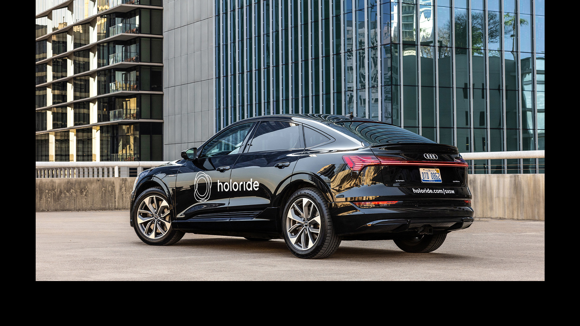 Seitenansicht eines Audi e-tron Sportback