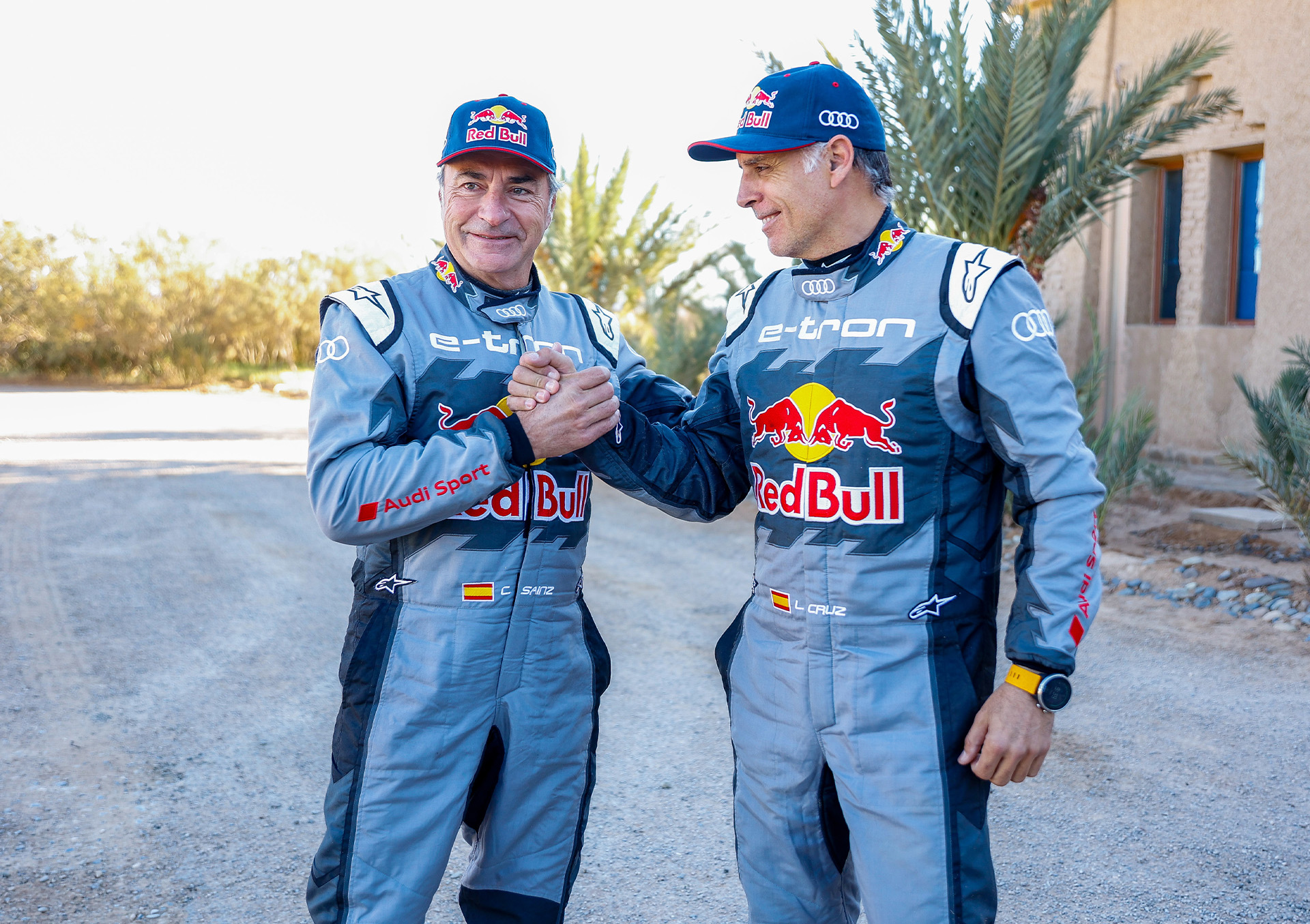 Carlos Sainz and Lucas Cruz during the handshake. 